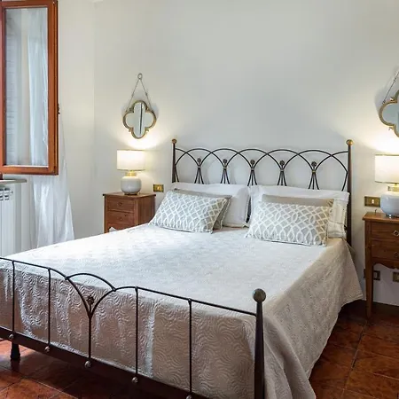 Casa Maravilla 6, Emma